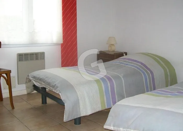 Maison Cosy Proche Avec Jardin, Pour 4 Pers, - Fr-1-194-369 *